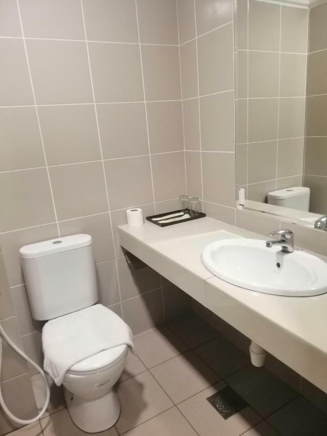Hotel Orient Johor Bahru Extérieur photo