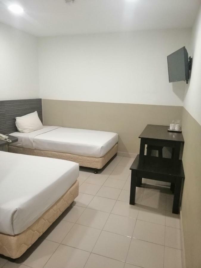 Hotel Orient Johor Bahru Extérieur photo